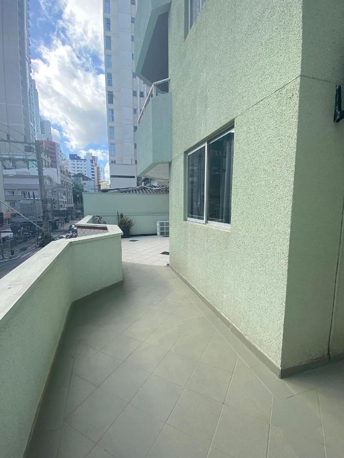 Apto Almeida E Moraes 2 Quartos E Churrasqueira Perto Do Mar Balneário Camboriú Esterno foto